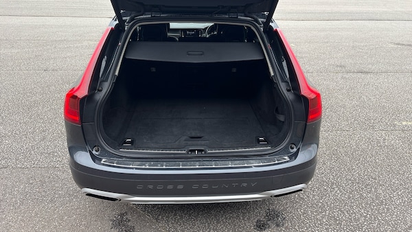 Used Volvo V90 2018 for sale - 76205883: Photo 4