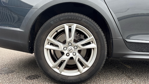 Used Volvo V90 2018 for sale - 76205883: Photo 7