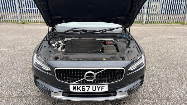 Used Volvo V90 2018 for sale - 76205883: Photo 8
