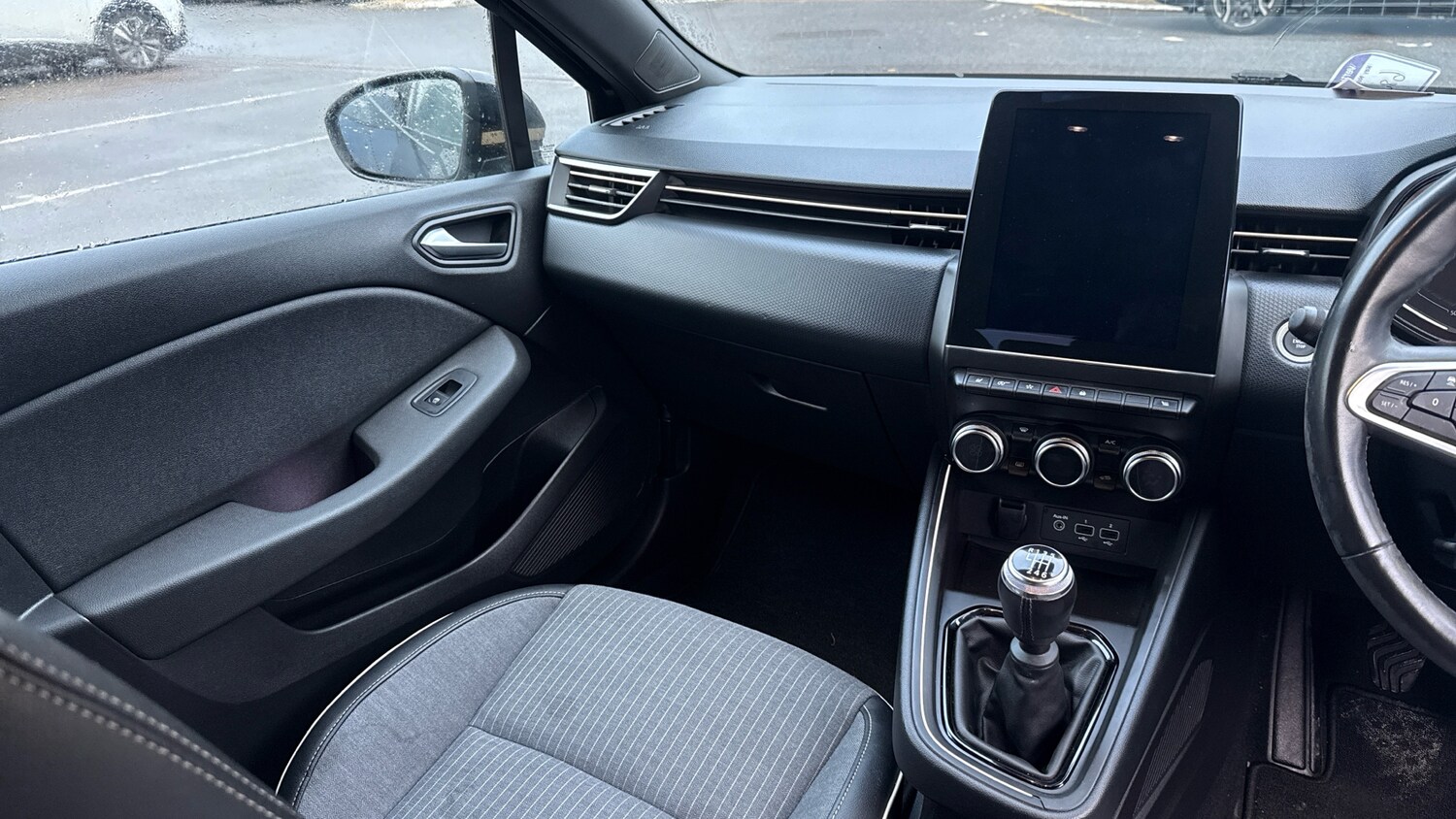 Used Renault Clio 2021 for sale - 76578084: Photo 14