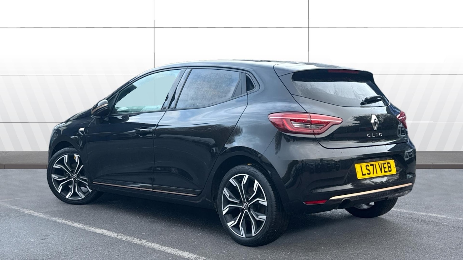 Used Renault Clio 2021 for sale - 76578084: Photo 2