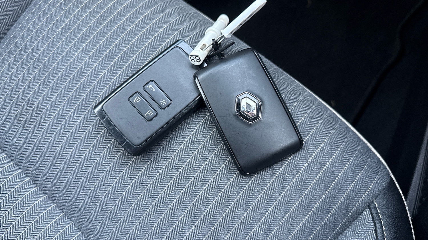 Used Renault Clio 2021 for sale - 76578084: Photo 20