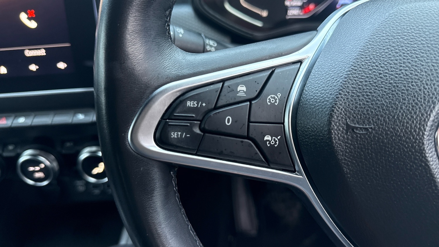 Used Renault Clio 2021 for sale - 76578084: Photo 21