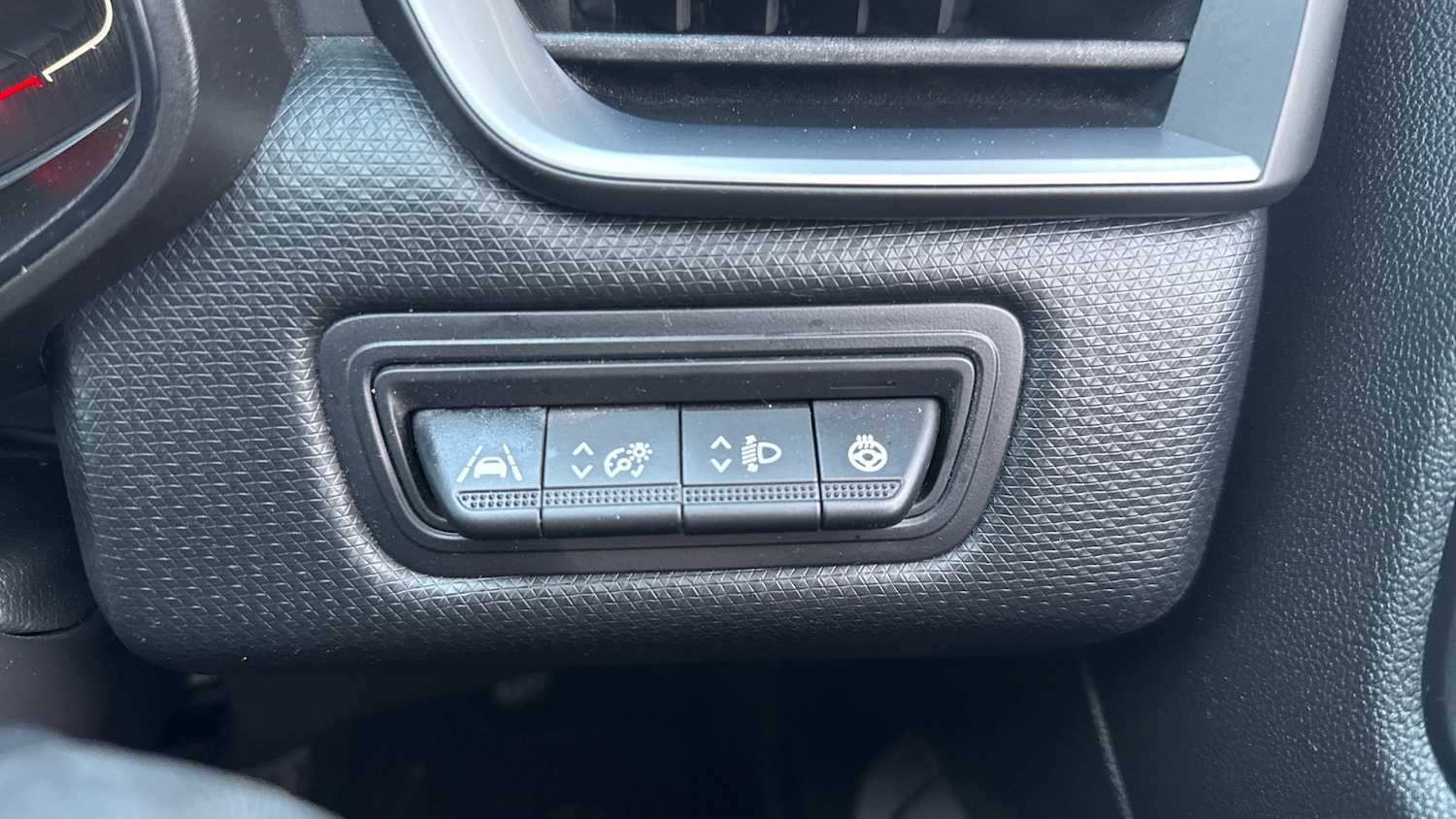 Used Renault Clio 2021 for sale - 76578084: Photo 24