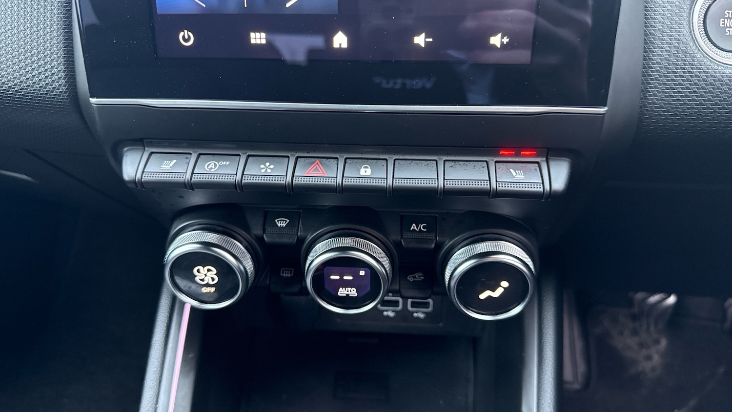 Used Renault Clio 2021 for sale - 76578084: Photo 30