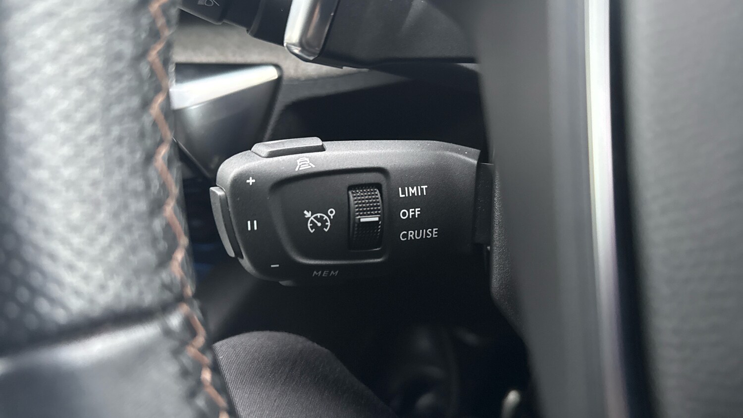 Used Peugeot 3008 2022 for sale - 77639988: Photo 35