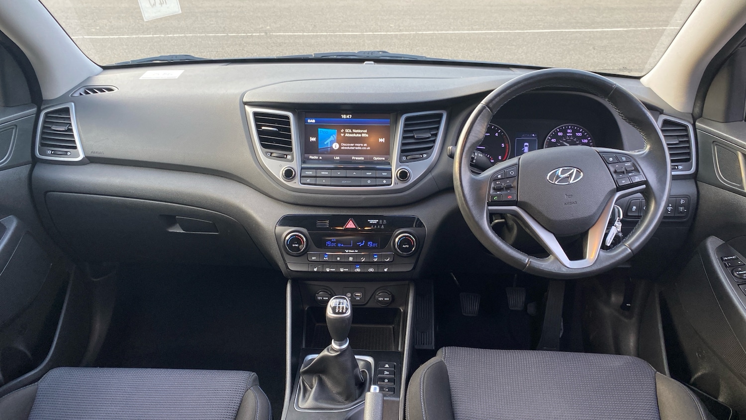 Used Hyundai TUCSON 2017 for sale - 77761741: Photo 10