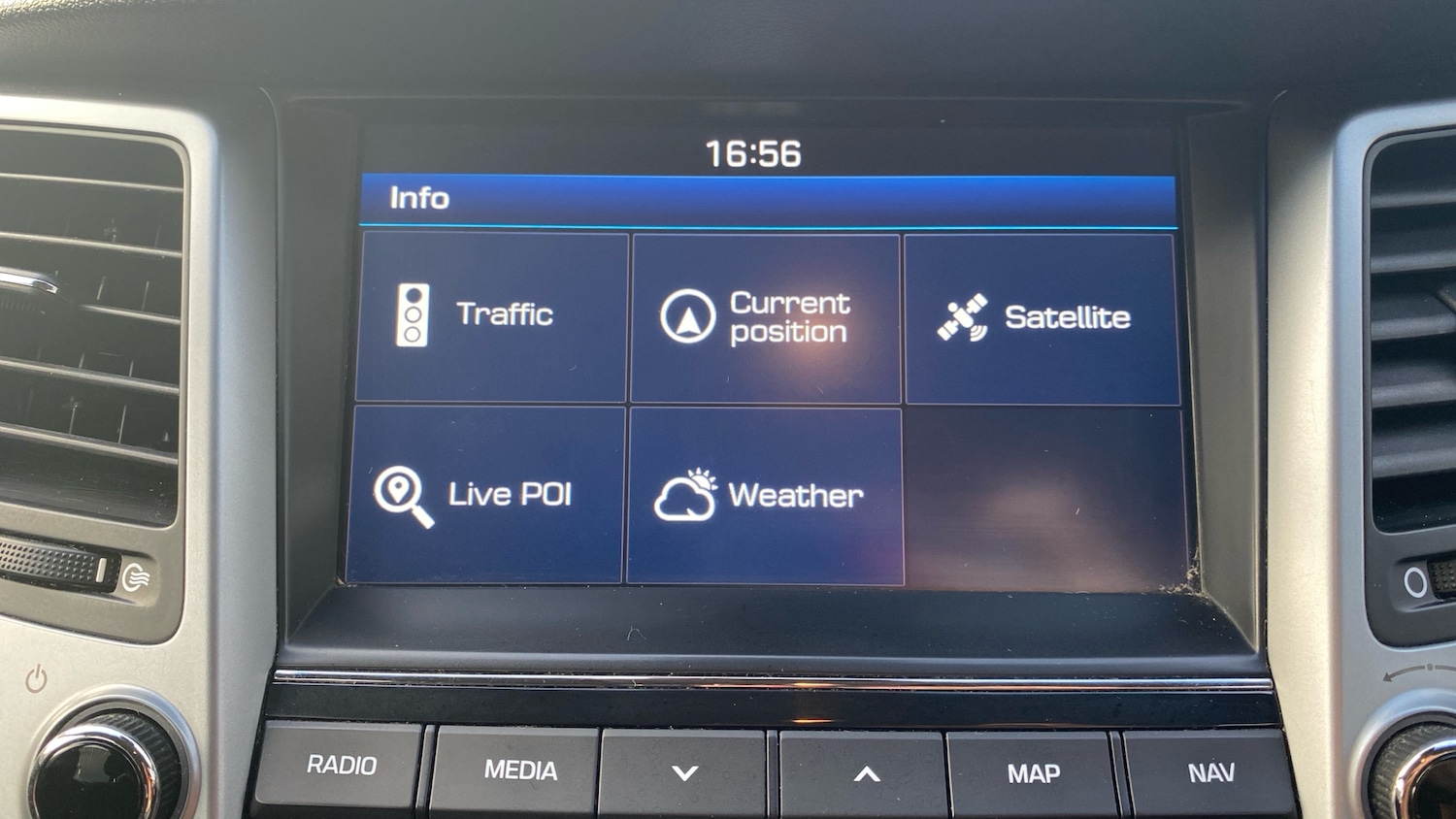 Used Hyundai TUCSON 2017 for sale - 77761741: Photo 41