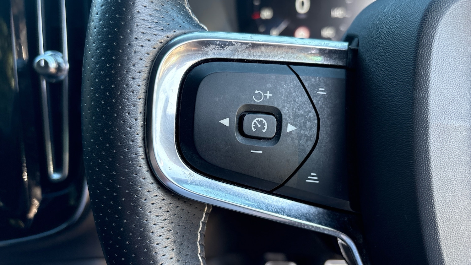 Used Volvo XC40 2020 for sale - 76131134: Photo 40