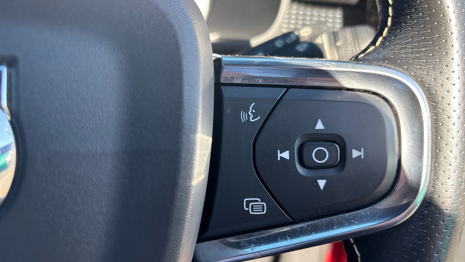 Used Volvo XC40 2020 for sale - 76131134: Photo 41