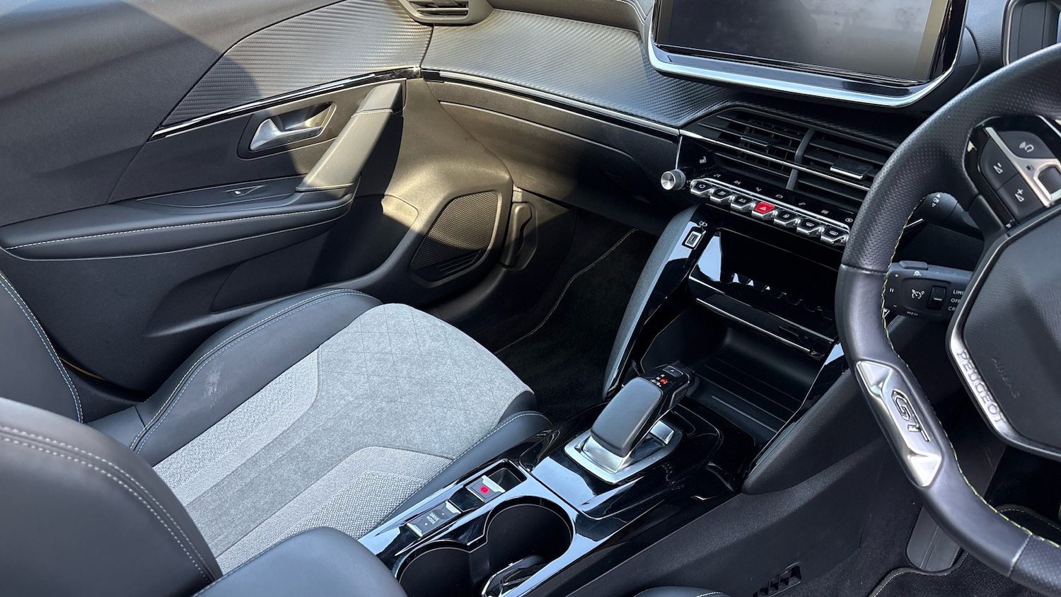 Used Peugeot 208 2020 for sale - 78077538: Photo 14