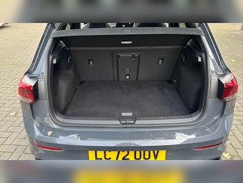 Used Volkswagen Golf 2022 for sale - 77324345: Photo