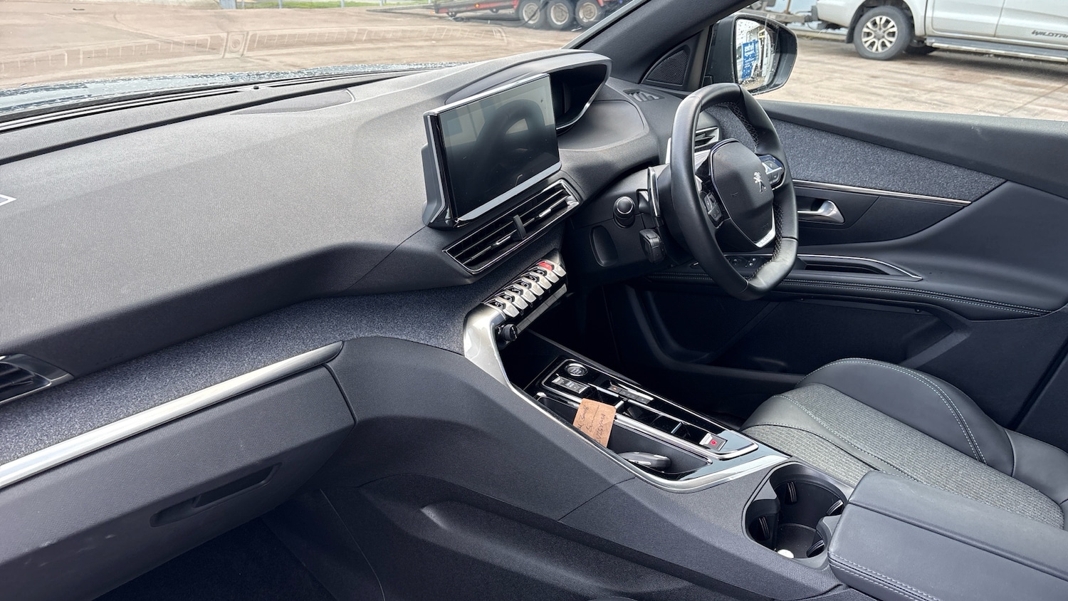 Used Peugeot 3008 2023 for sale - 77616098: Photo 9