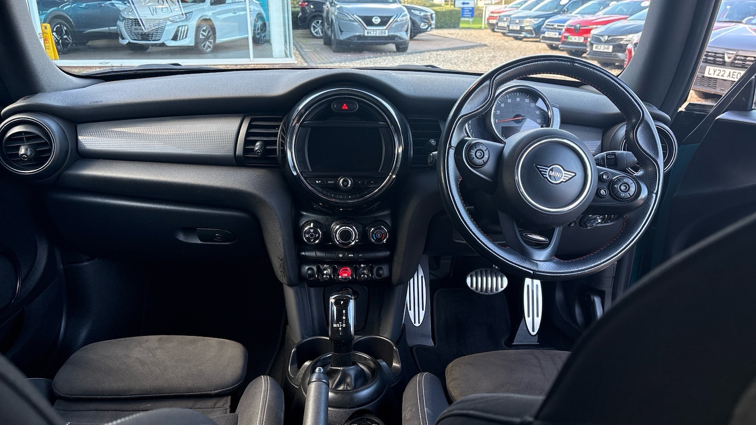 Used MINI Convertible 2018 for sale - 77847691: Photo 10