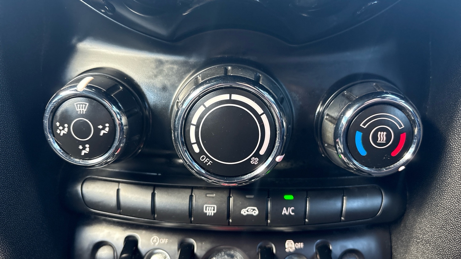 Used MINI Convertible 2018 for sale - 77847691: Photo 22