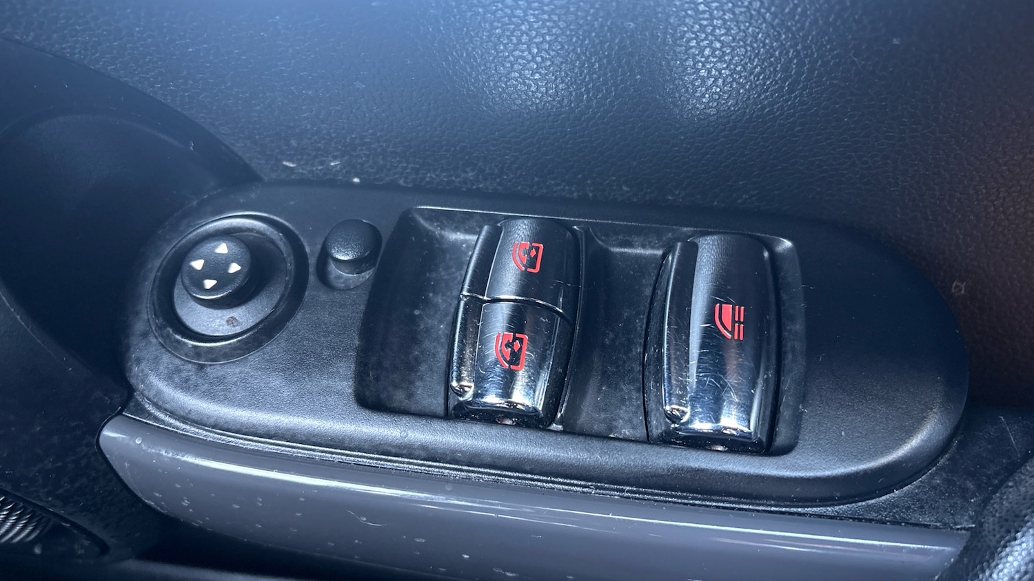 Used MINI Convertible 2018 for sale - 77847691: Photo 29