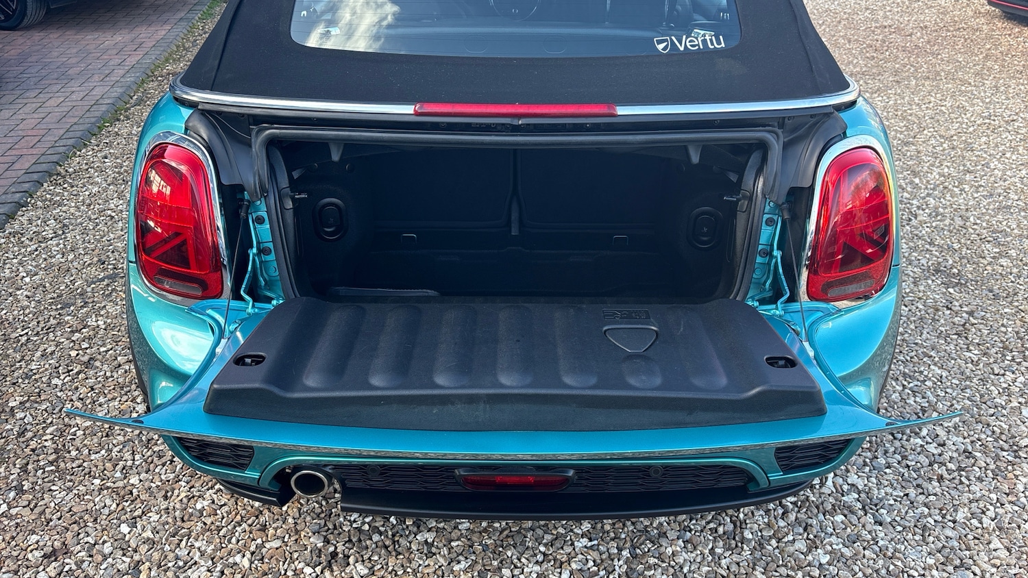 Used MINI Convertible 2018 for sale - 77847691: Photo 4