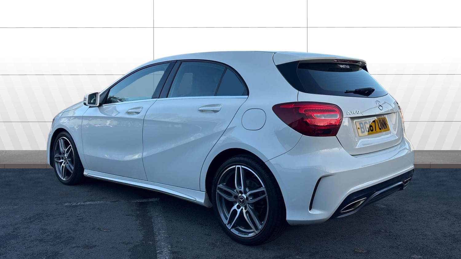 Used Mercedes-Benz A-Class 2017 for sale - 76894348: Photo 2