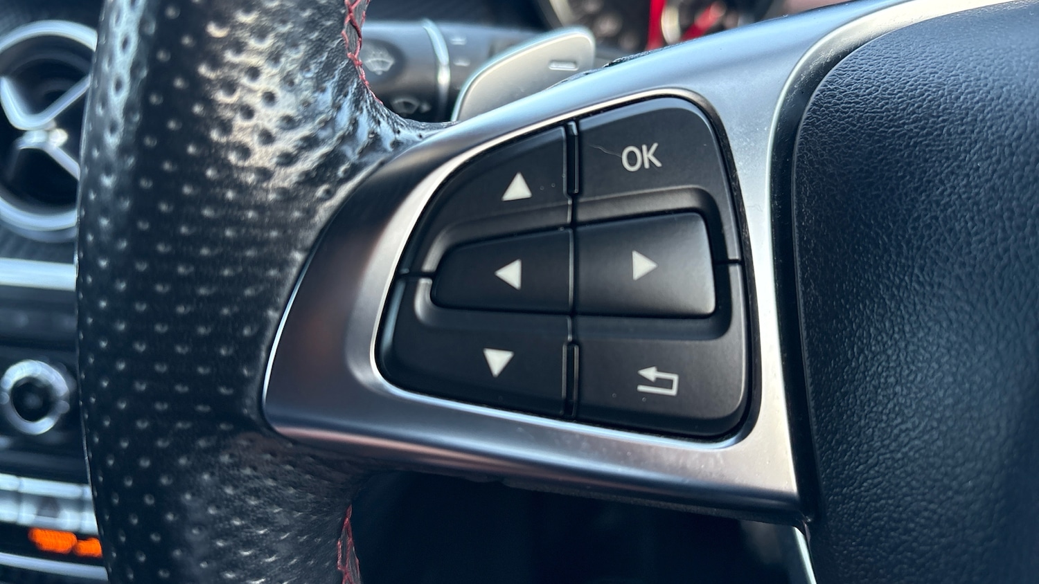 Used Mercedes-Benz A-Class 2017 for sale - 76894348: Photo 35