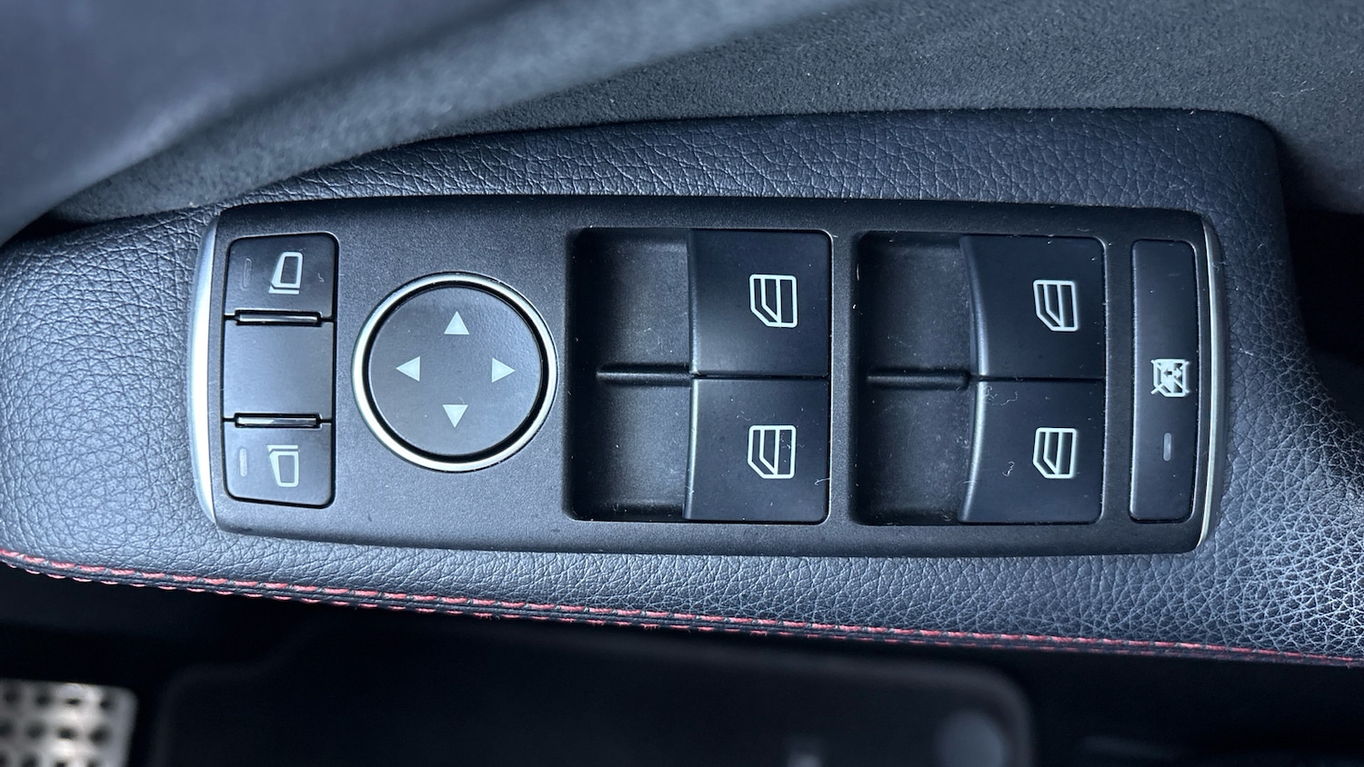 Used Mercedes-Benz A-Class 2017 for sale - 76894348: Photo 38