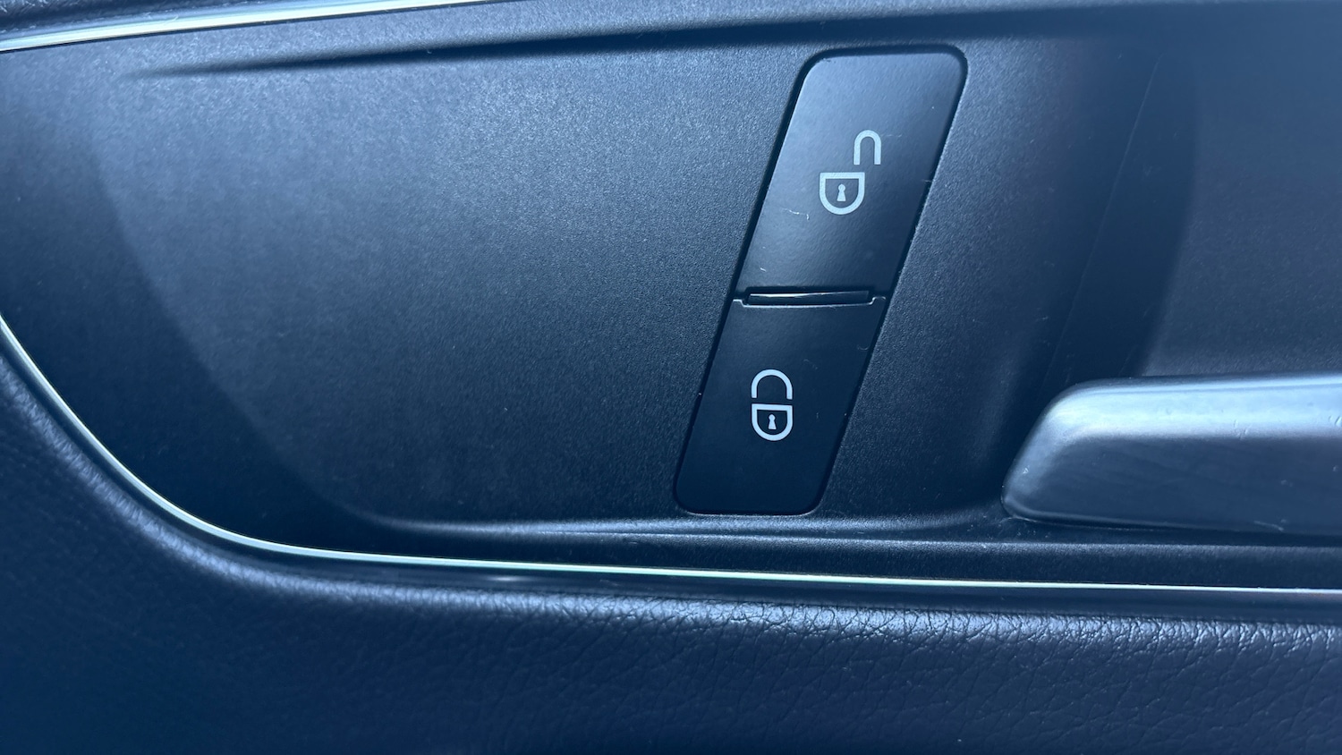 Used Mercedes-Benz A-Class 2017 for sale - 76894348: Photo 40