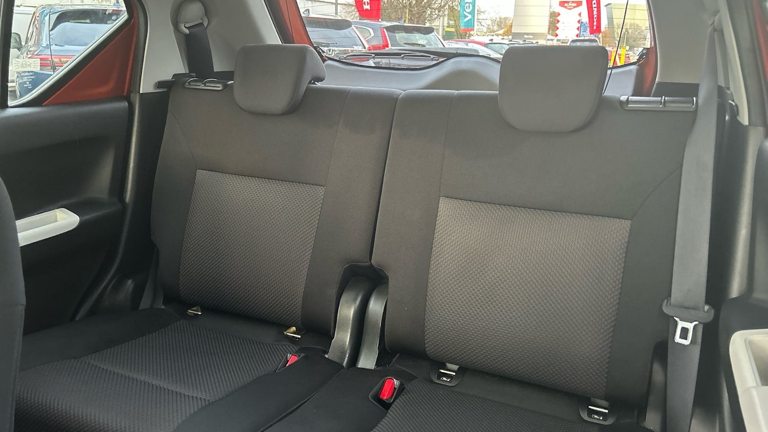 Used Suzuki Ignis 2019 for sale - 76831538: Photo 8