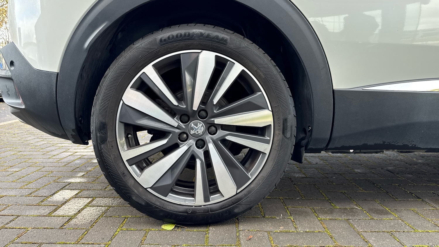 Used Peugeot 3008 2020 for sale - 77116429: Photo 7