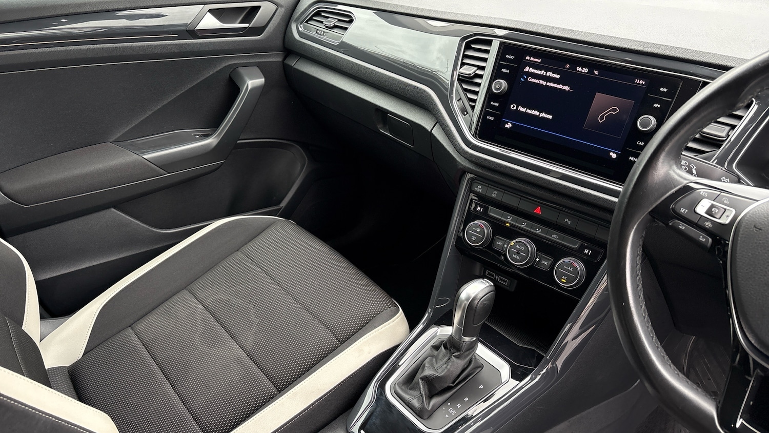 Used Volkswagen T-Roc 2019 for sale - 76881550: Photo 14