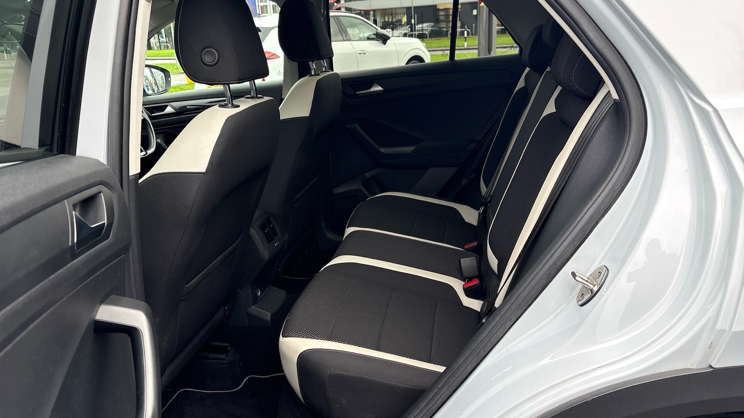 Used Volkswagen T-Roc 2019 for sale - 76881550: Photo 16