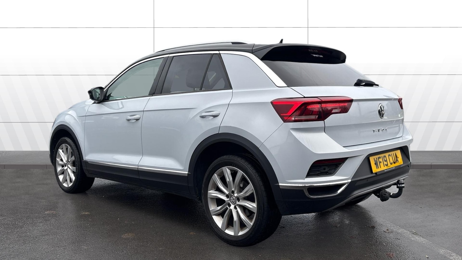 Used Volkswagen T-Roc 2019 for sale - 76881550: Photo 2