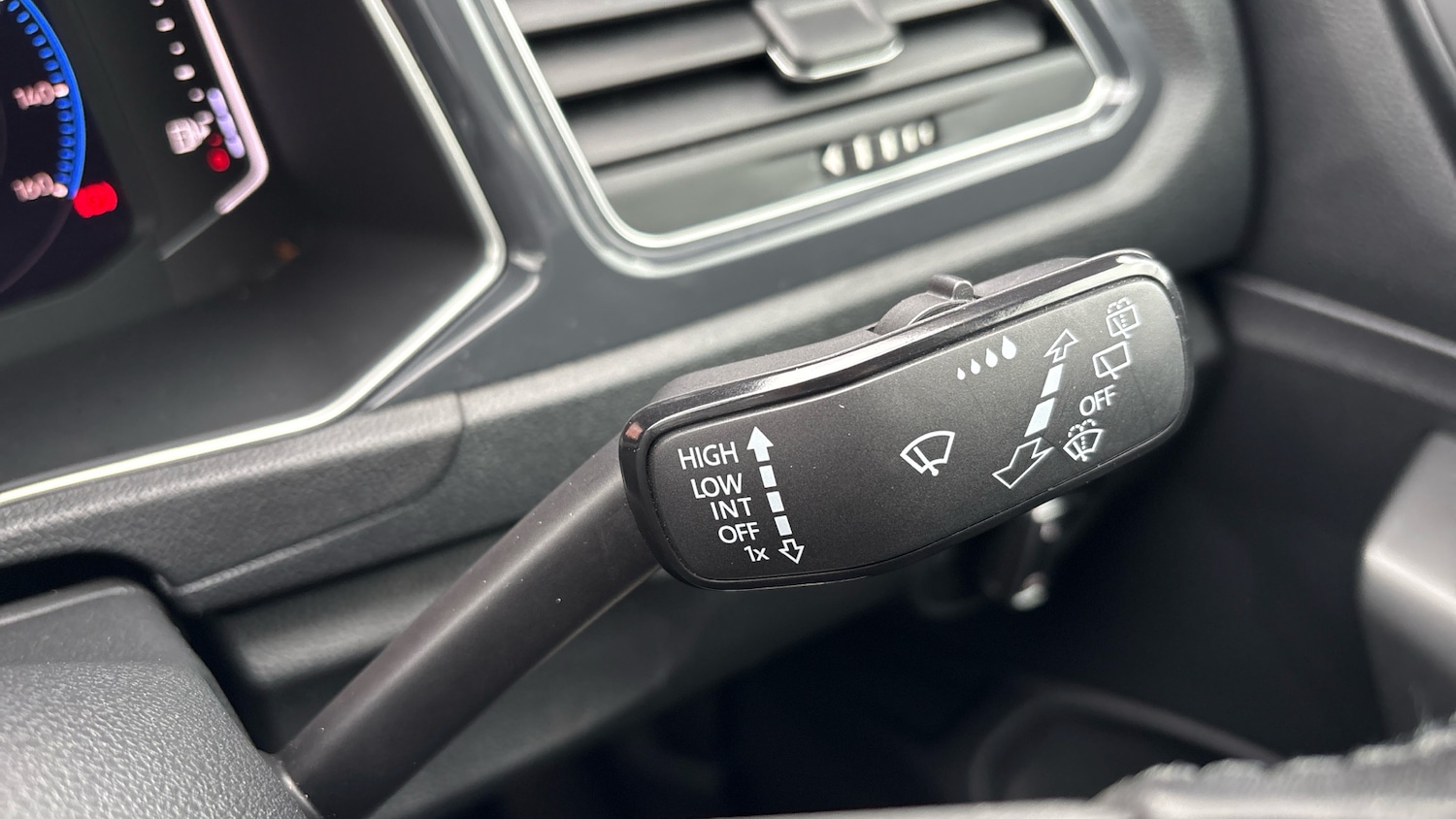 Used Volkswagen T-Roc 2019 for sale - 76881550: Photo 43