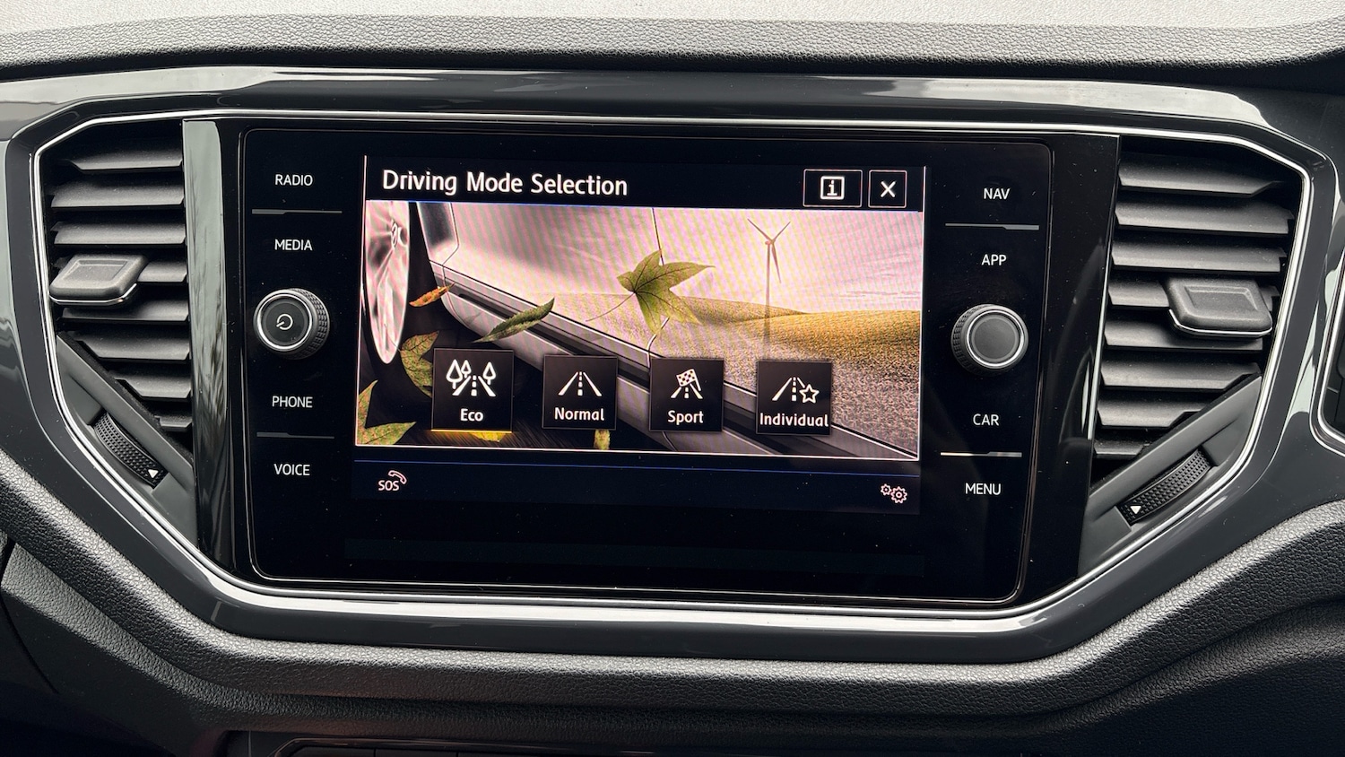 Used Volkswagen T-Roc 2019 for sale - 76881550: Photo 57