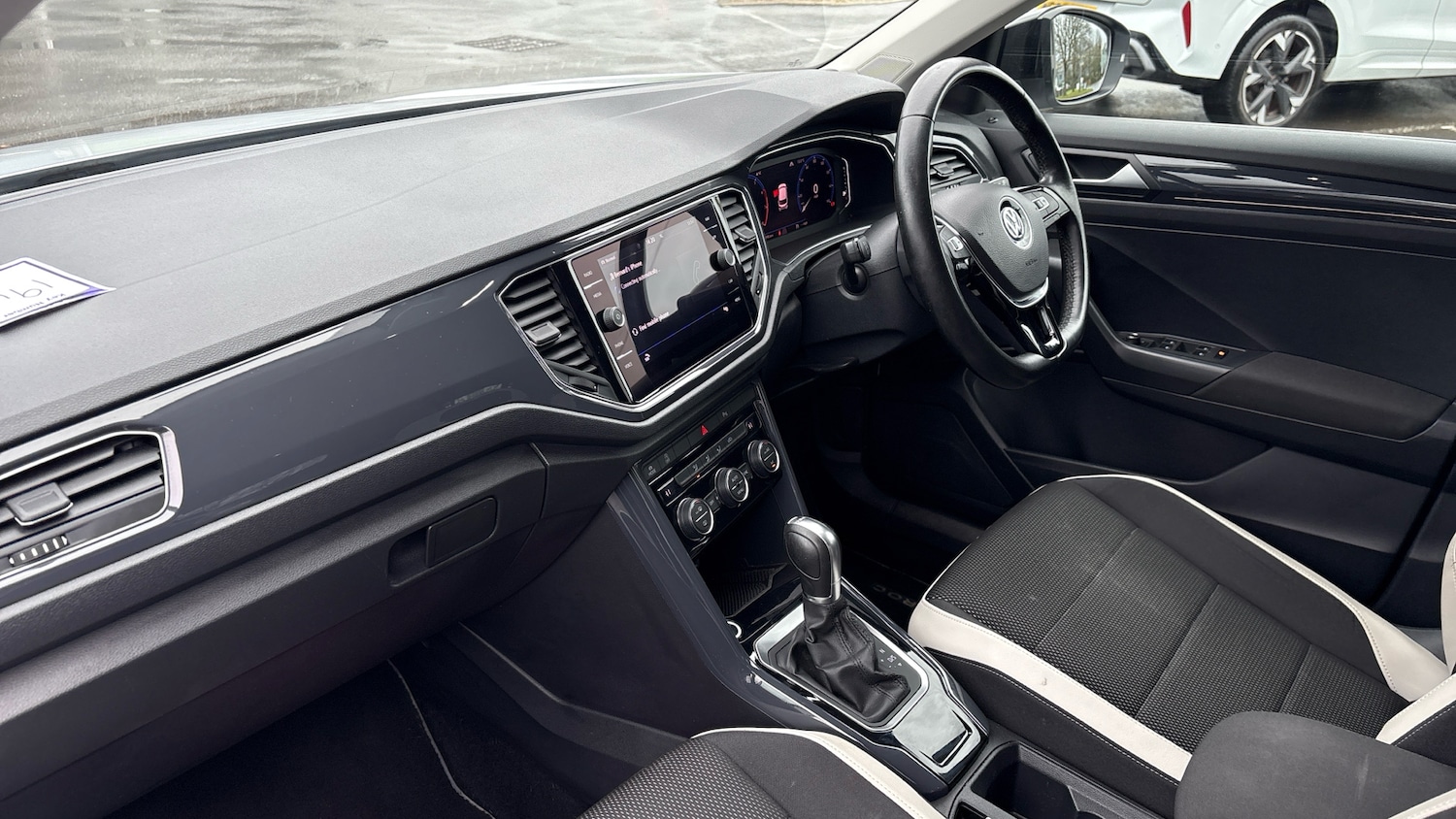 Used Volkswagen T-Roc 2019 for sale - 76881550: Photo 9