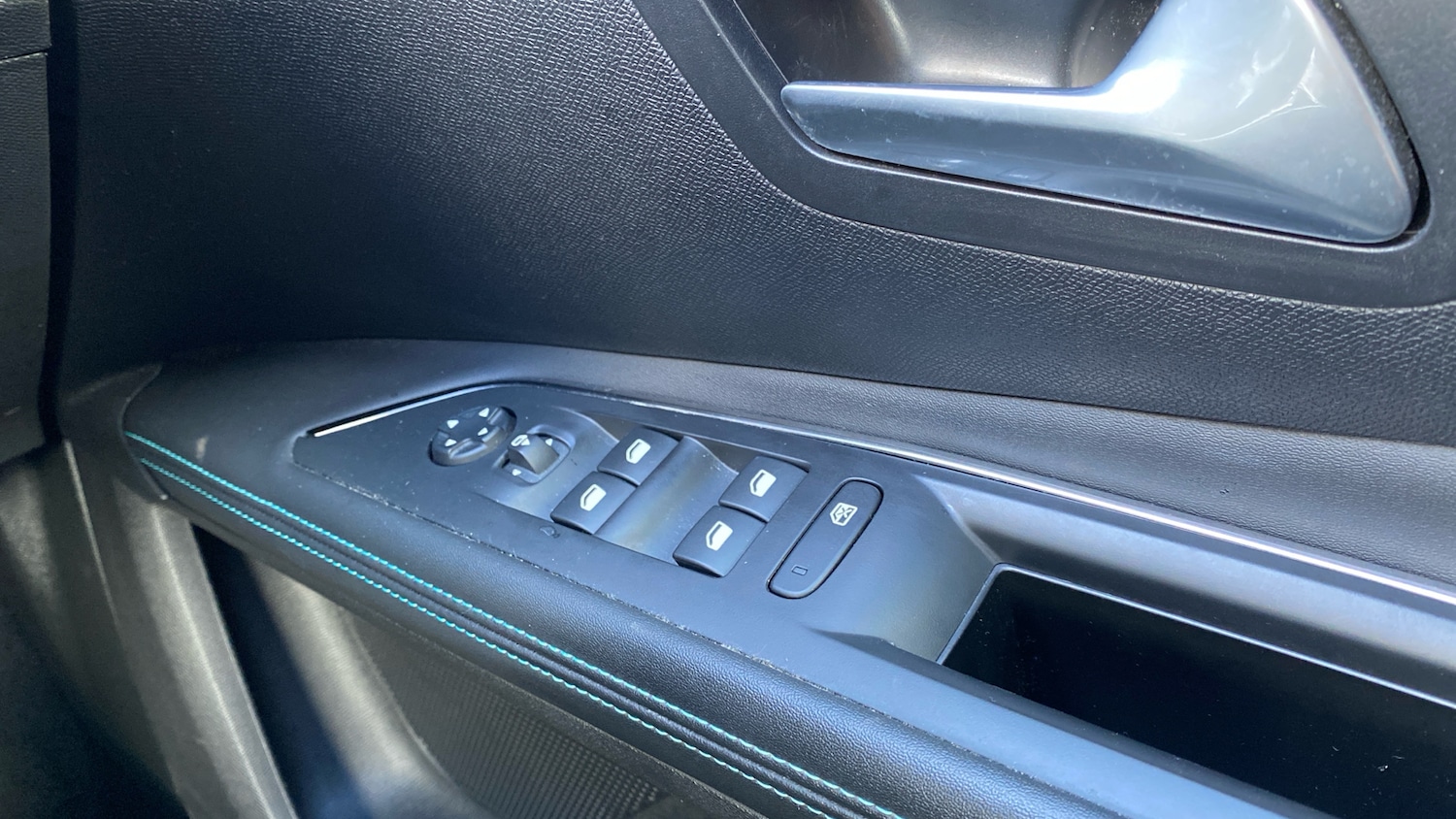 Used Peugeot 5008 2023 for sale - 77903794: Photo 37