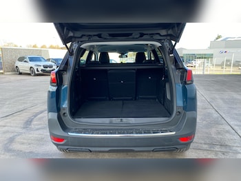 Used Peugeot 5008 2023 for sale - 77903794: Photo