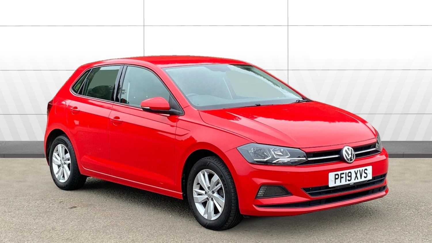Used Volkswagen Polo 2019 for sale - 76302846: Photo 1