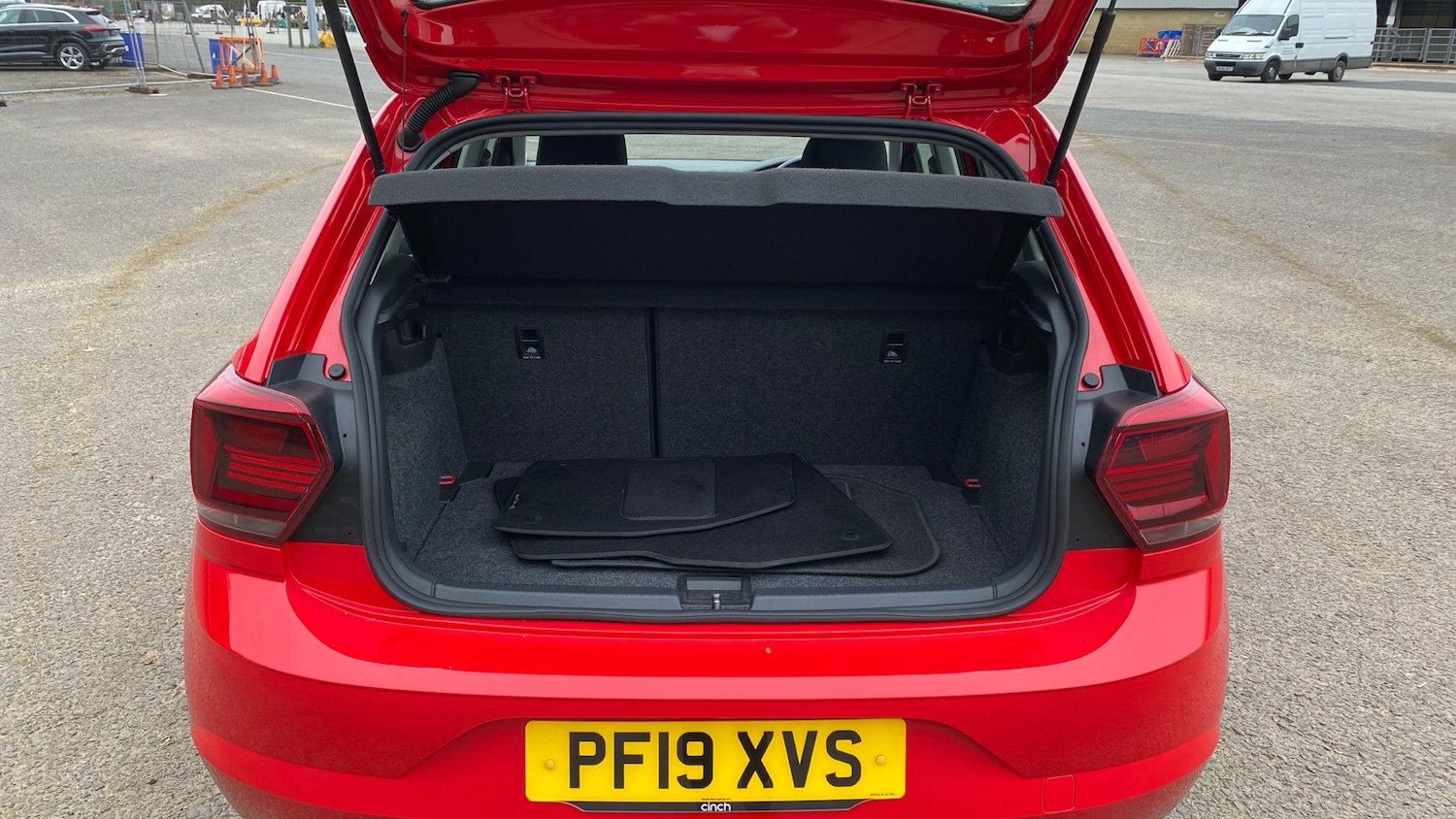 Used Volkswagen Polo 2019 for sale - 76302846: Photo 4