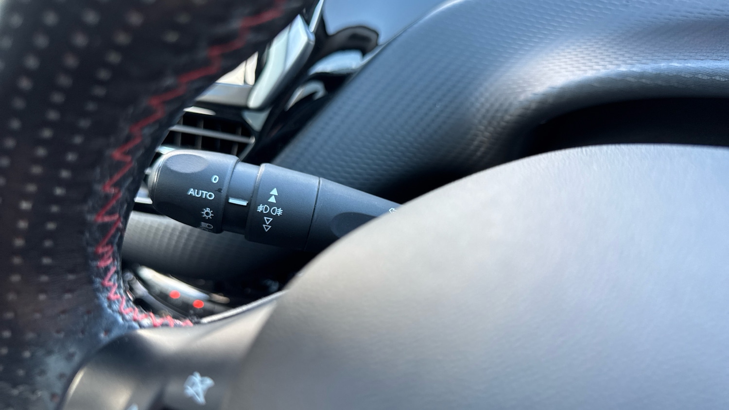 Used Peugeot 2008 2019 for sale - 77532590: Photo 28