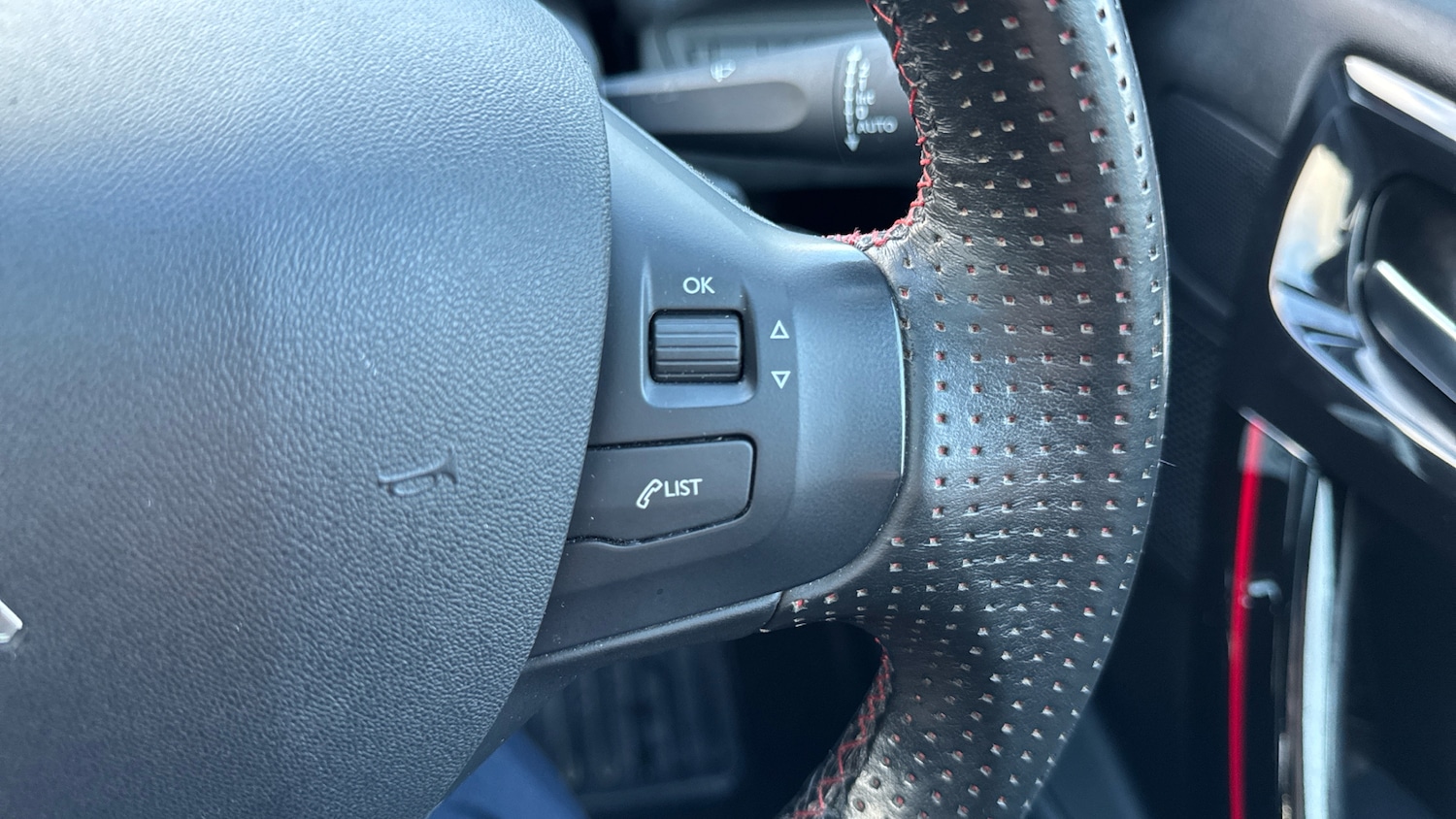 Used Peugeot 2008 2019 for sale - 77532590: Photo 31