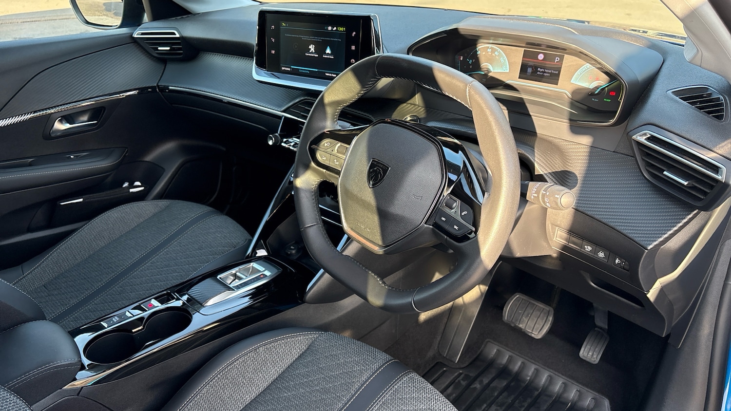 Used Peugeot 208 2023 for sale - 77035729: Photo 11