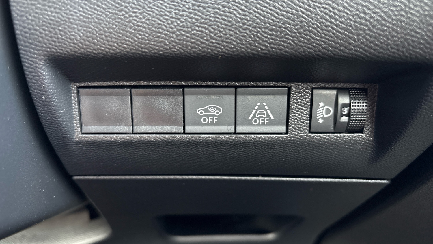 Used Peugeot 208 2023 for sale - 77035729: Photo 30