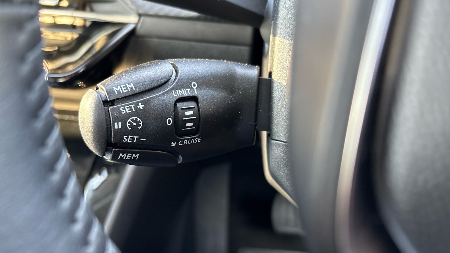 Used Peugeot 208 2023 for sale - 77035729: Photo 34