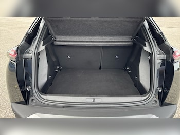 Used Peugeot 2008 2023 for sale - 79457025: Photo