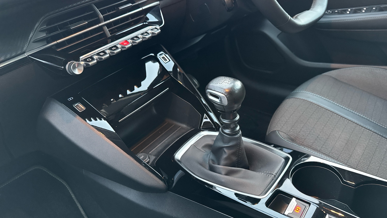 Used Peugeot 208 2023 for sale - 76948848: Photo 13