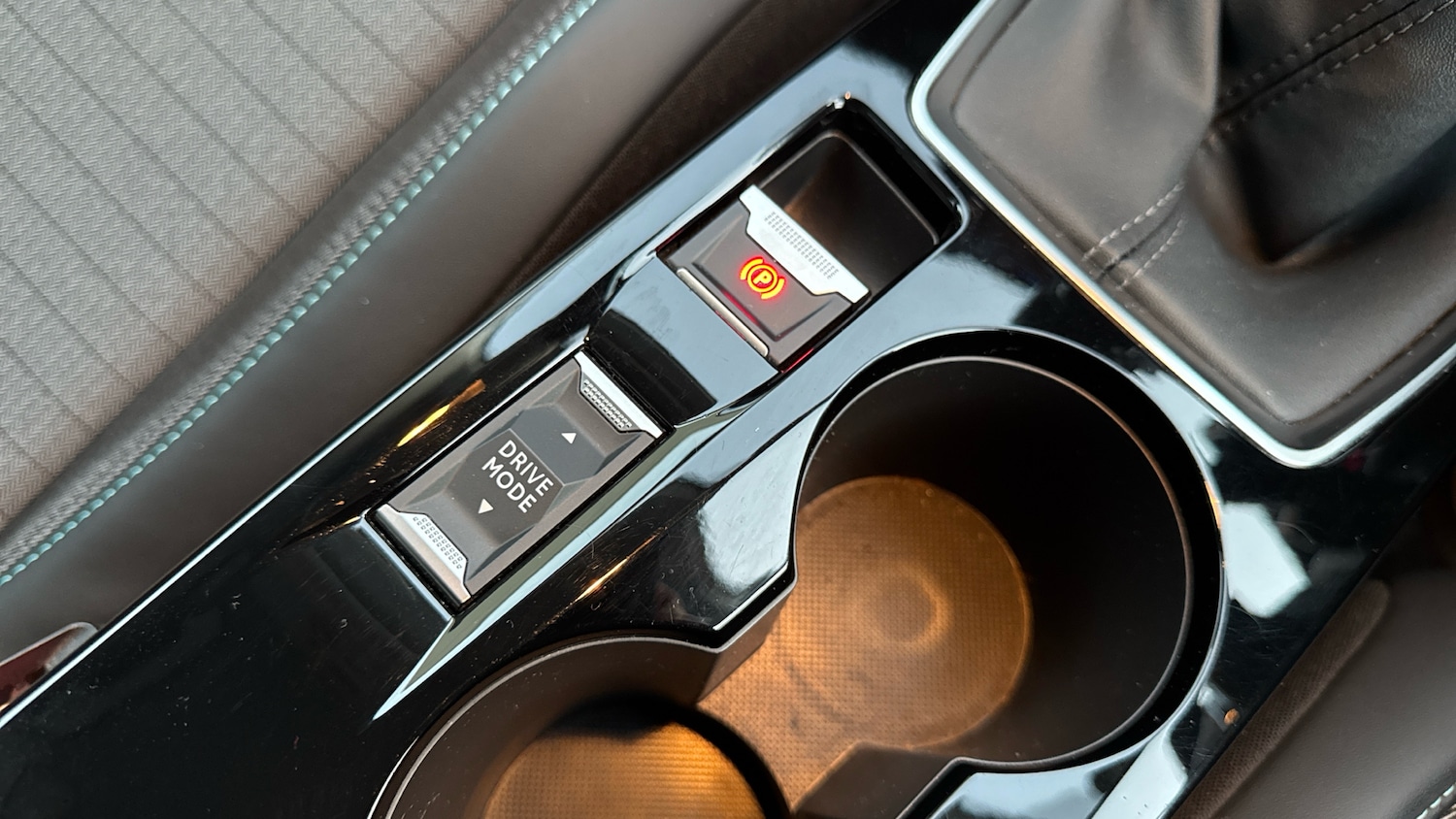 Used Peugeot 208 2023 for sale - 76948848: Photo 32