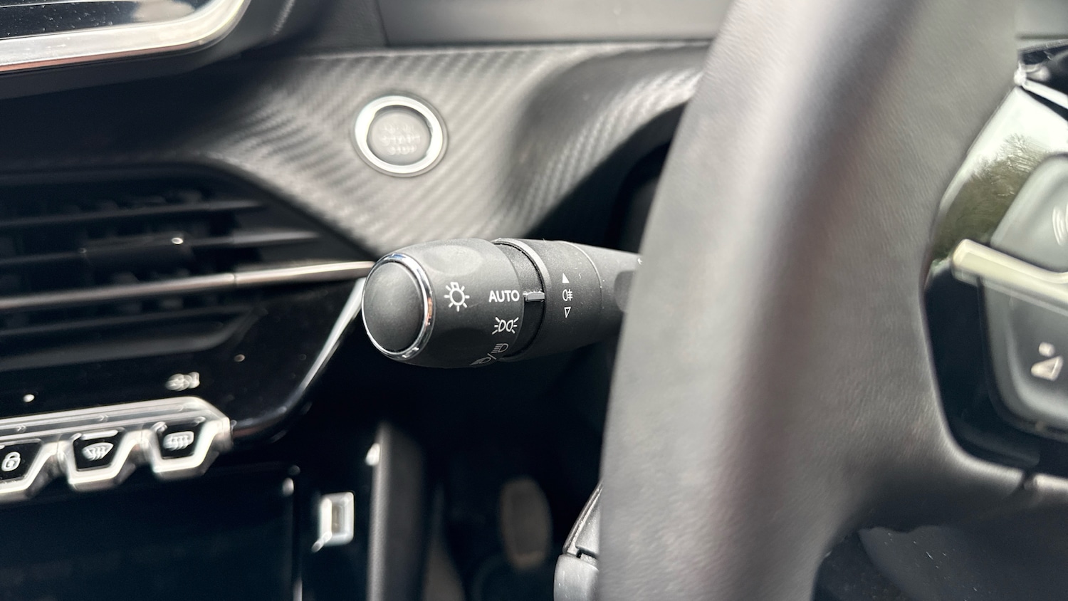 Used Peugeot 2008 2023 for sale - 77915376: Photo 21