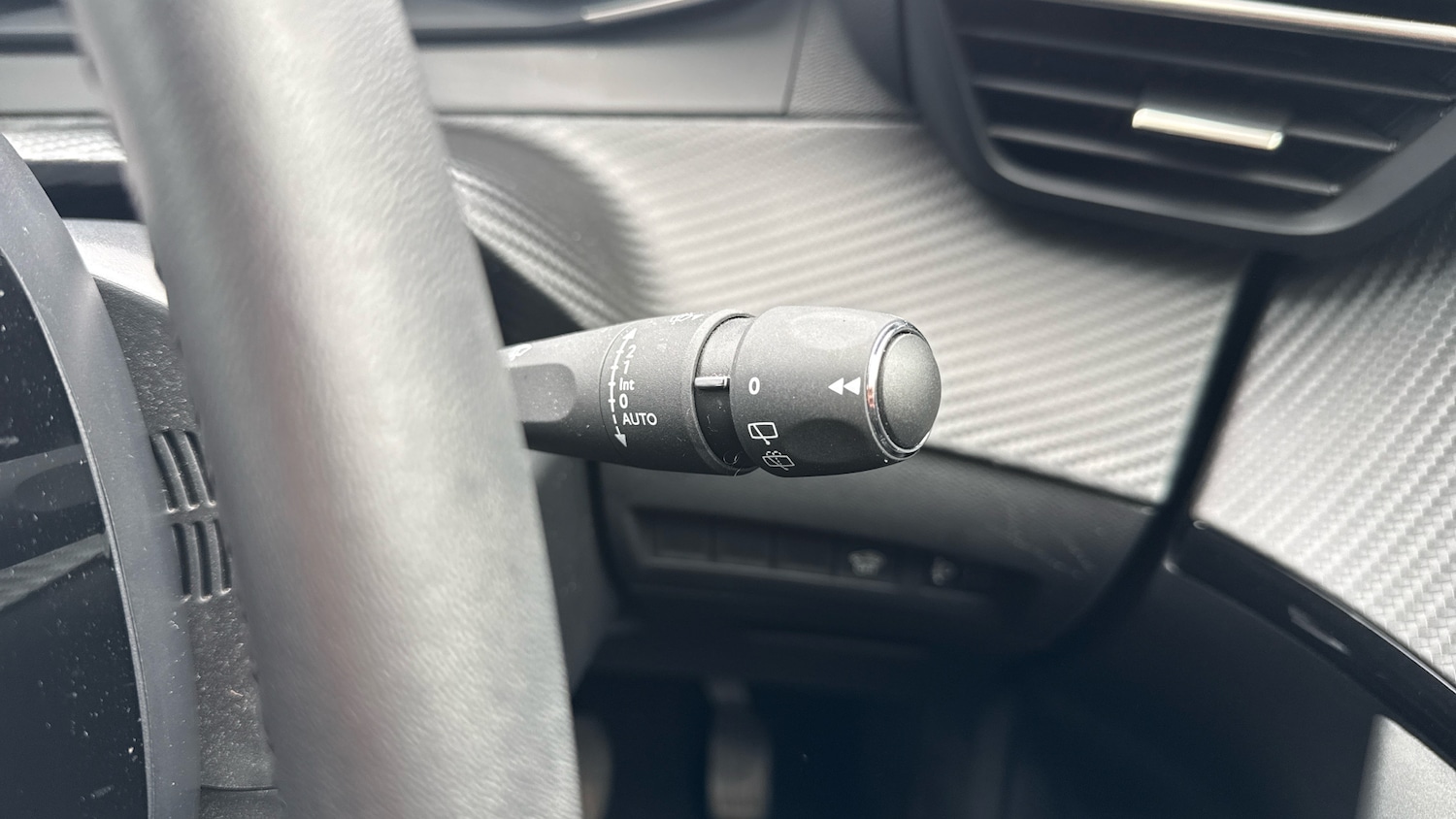 Used Peugeot 2008 2023 for sale - 77915376: Photo 22