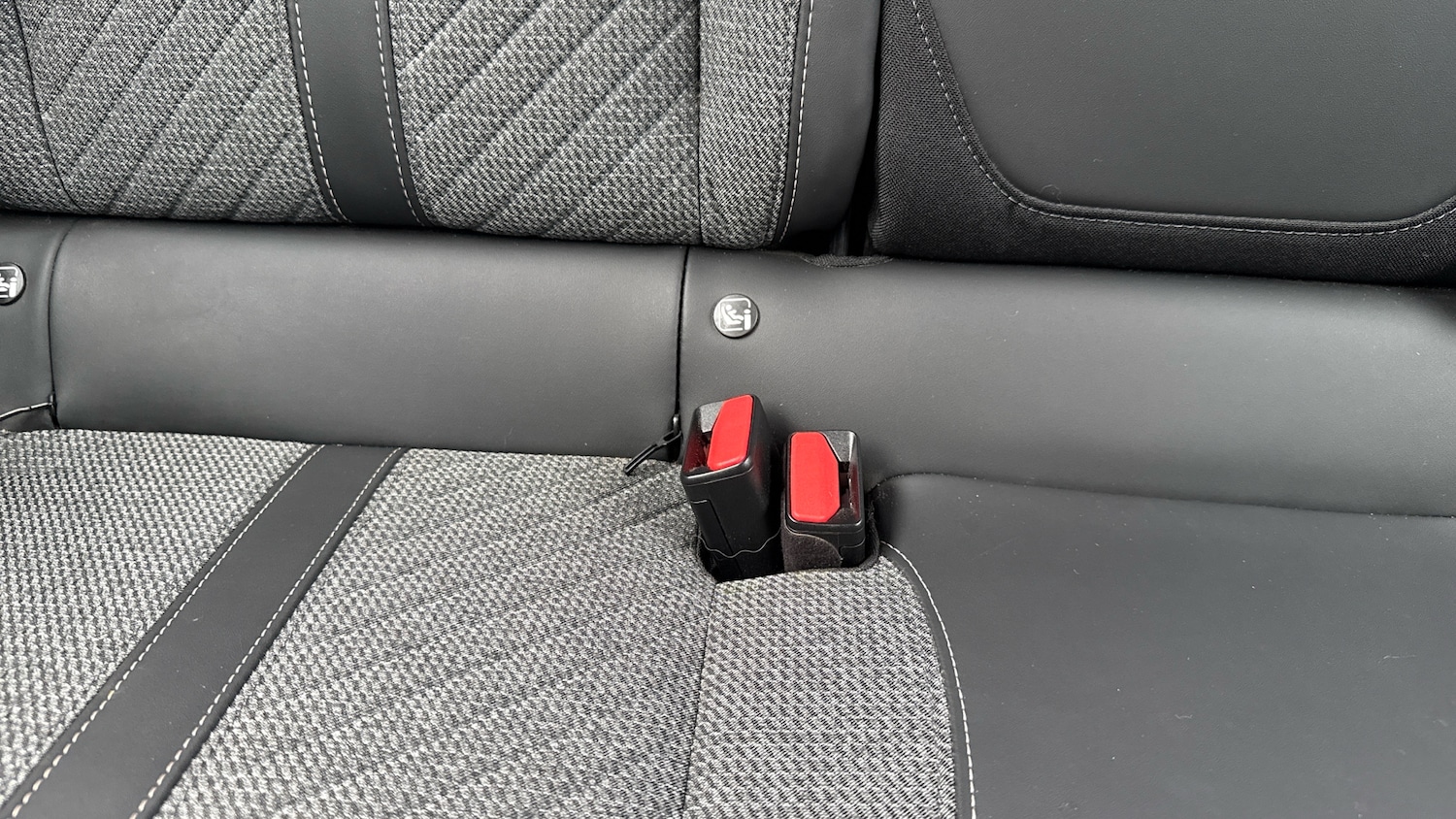 Used Peugeot 2008 2023 for sale - 77915376: Photo 31