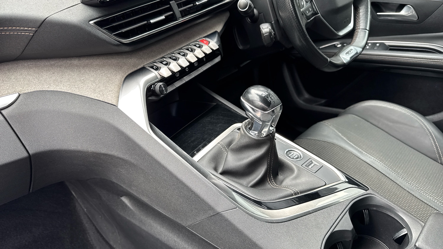 Used Peugeot 5008 2023 for sale - 76426236: Photo 13