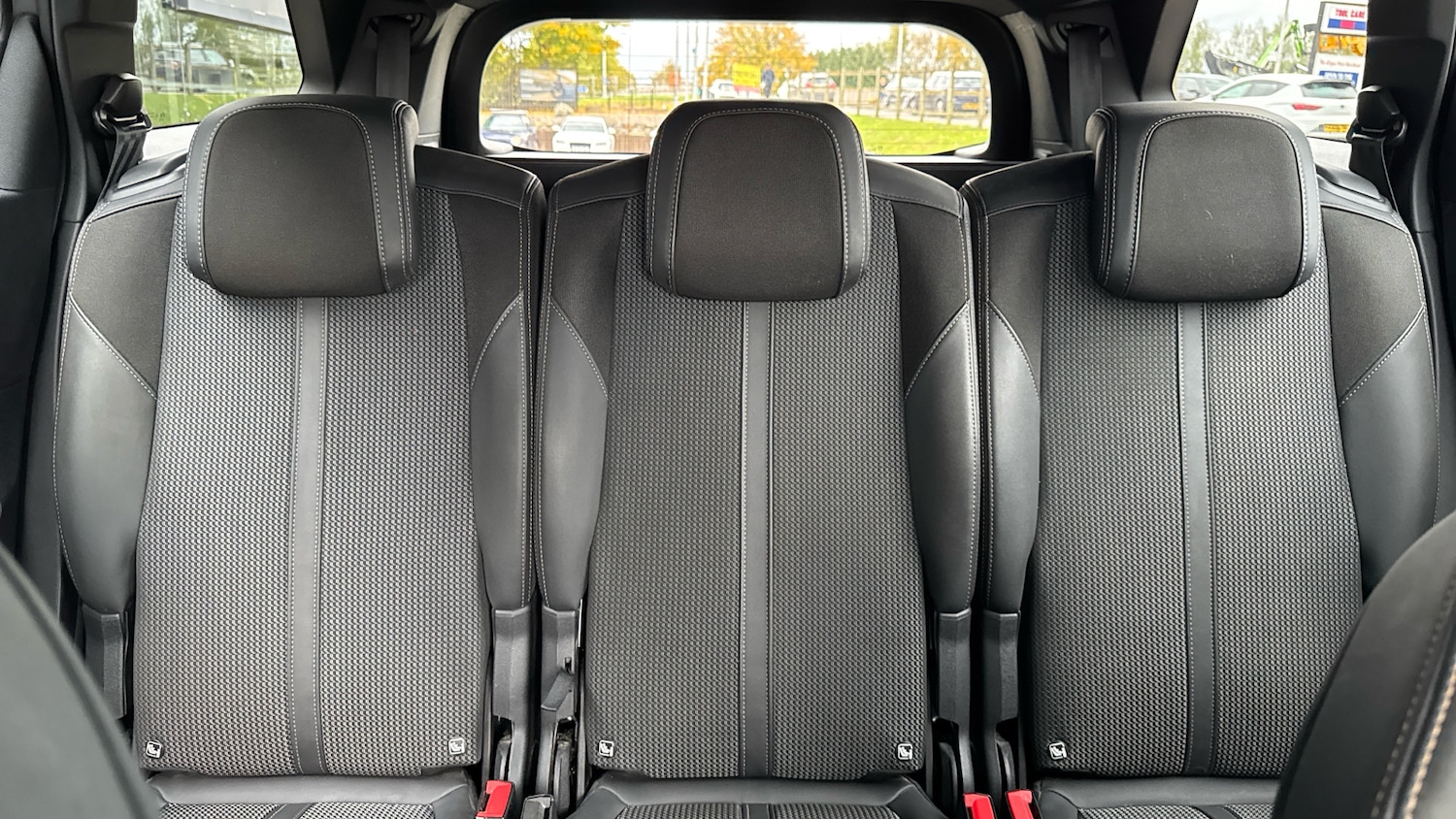 Used Peugeot 5008 2023 for sale - 76426236: Photo 15